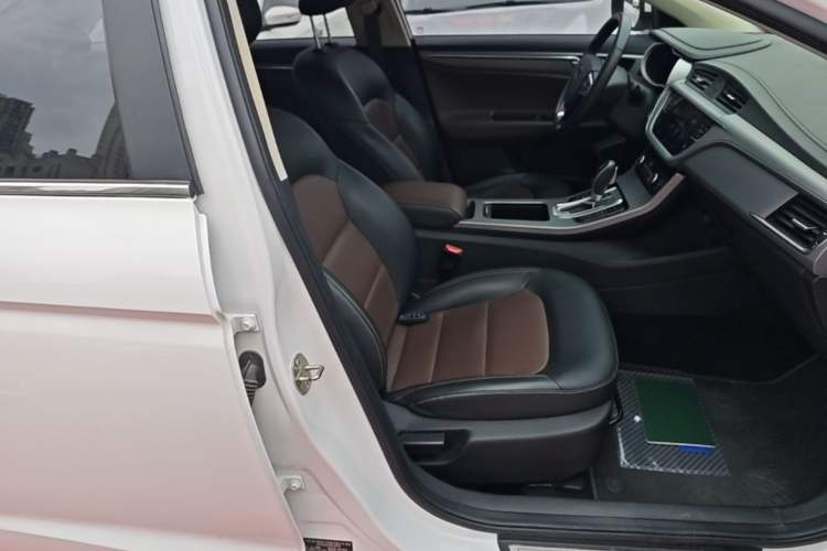 Used Geely Auto Emgrand GL 2018 1.4T DCT Prestige Smart Connectivity Version Right Front Seat