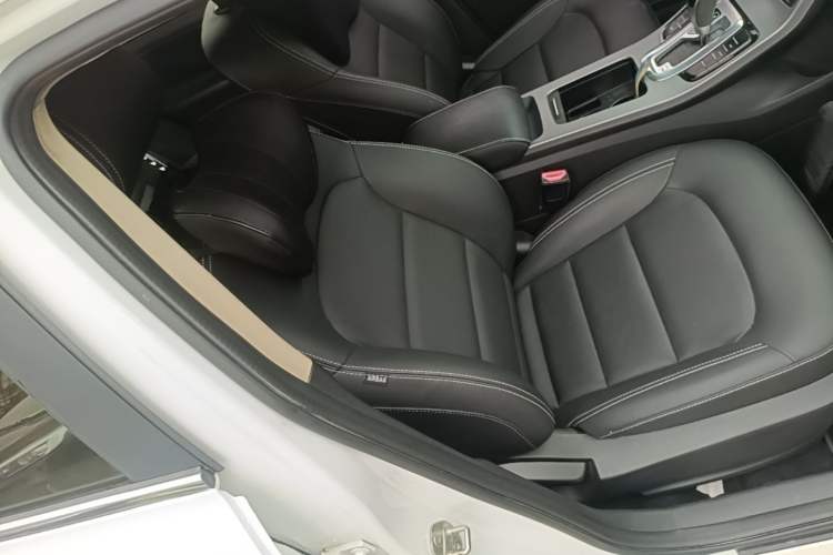 Used Geely Auto Emgrand GL 2018 1.4T DCT Elite Smart Connectivity Version Right Front Seat