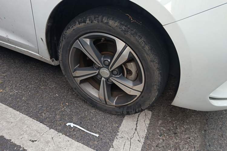 Used Geely Auto Emgrand GL 2018 1.8L DCT Elite Smart Connectivity Version Right Front Wheel Hub