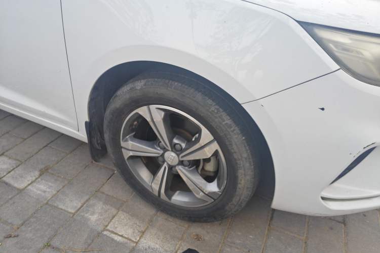 Used Geely Auto Emgrand GL 2018 1.8L Manual Elite Smart Connectivity Version Right Front Wheel Hub