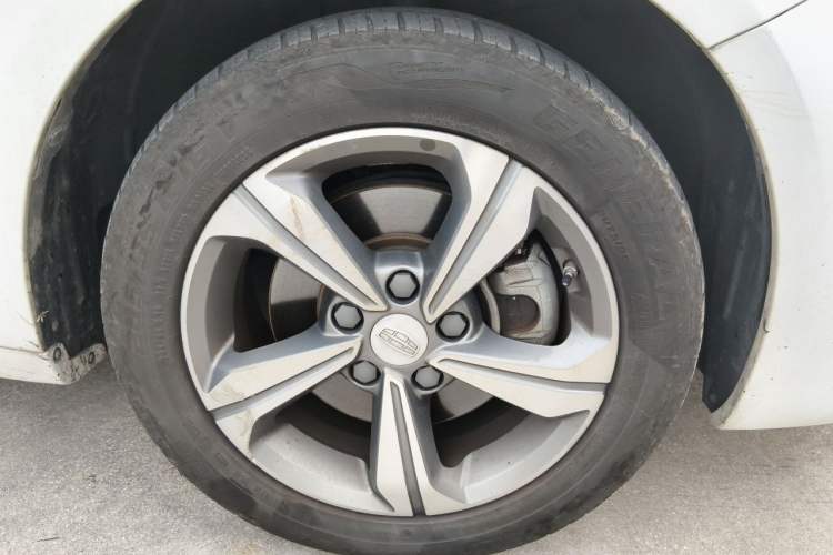 Used Geely Auto Emgrand GL 2018 1.4T DCT Elite Smart Connectivity Version Right Front Wheel Hub