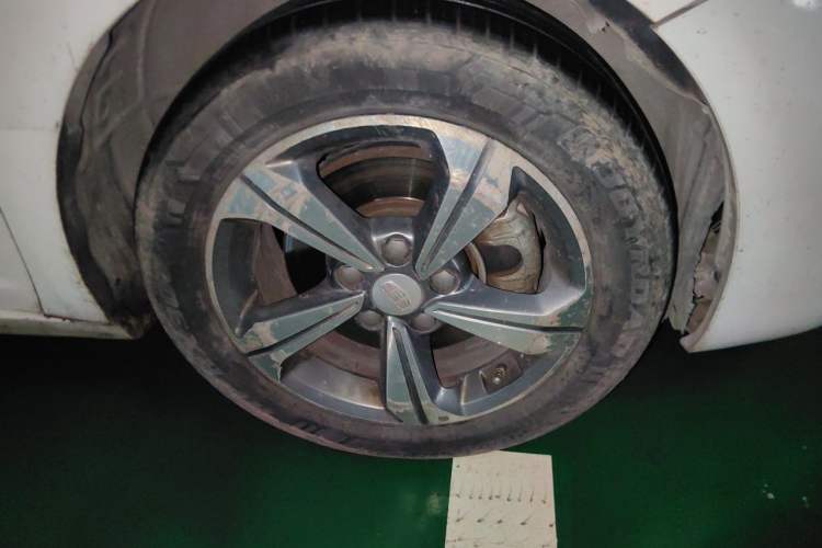 Used Geely Auto Emgrand GL 2018 1.8L DCT Elite Smart Connectivity Version Right Front Wheel Hub