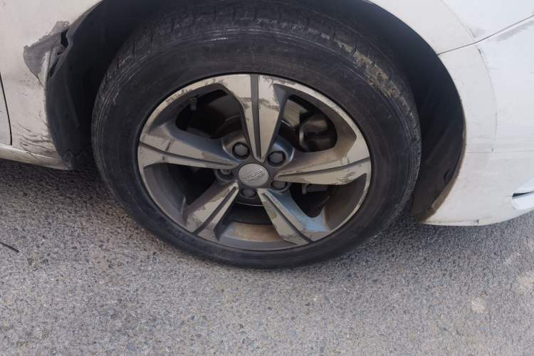 Used Geely Auto Emgrand GL 2018 1.8L Manual Elite Smart Connectivity Version Right Front Wheel Hub