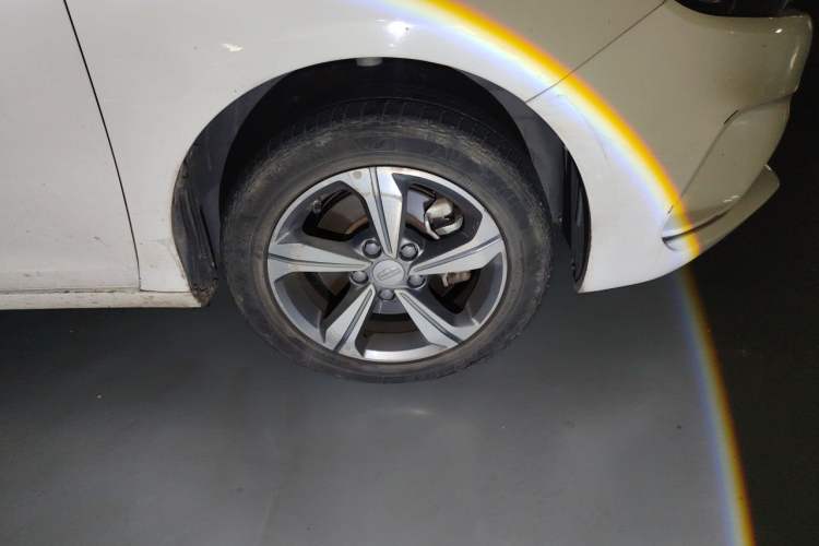 Used Geely Auto Emgrand GL 2018 1.8L DCT Elite Smart Connectivity Version Right Front Wheel Hub
