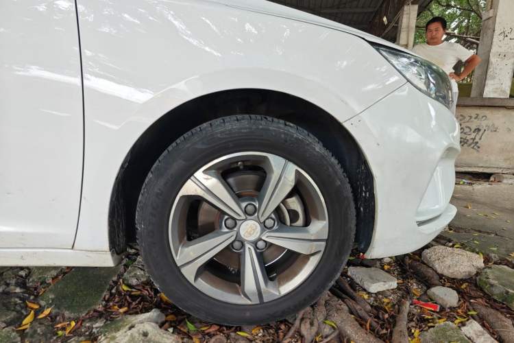 Used Geely Auto Emgrand GL 2018 1.8L Manual Entry-Level Model Right Front Wheel Hub