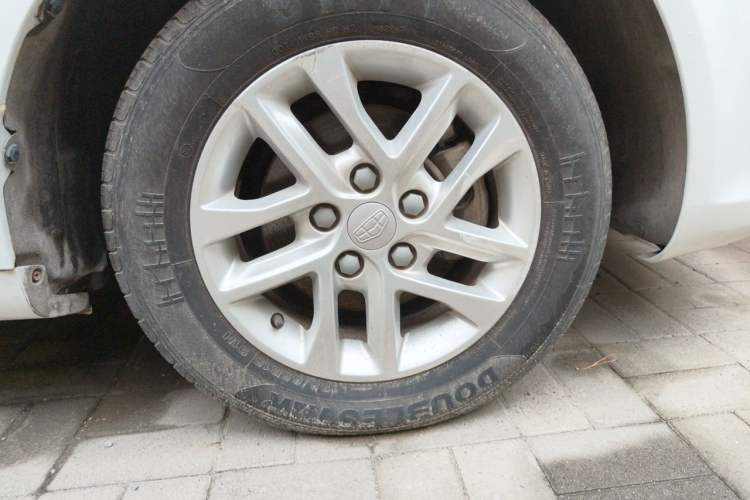 Used Geely Auto Emgrand GL  Right Front Wheel Hub