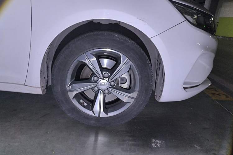 Used Geely Auto Emgrand GL 2018 1.4T DCT Elite Smart Connectivity Version Right Front Wheel Hub