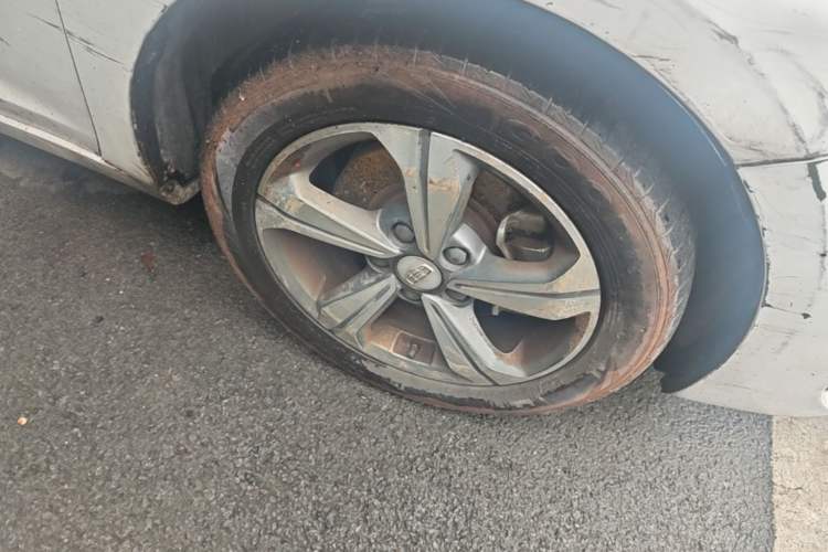 Used Geely Auto Emgrand GL 2018 1.8L DCT Elite Smart Connectivity Version Right Front Wheel Hub