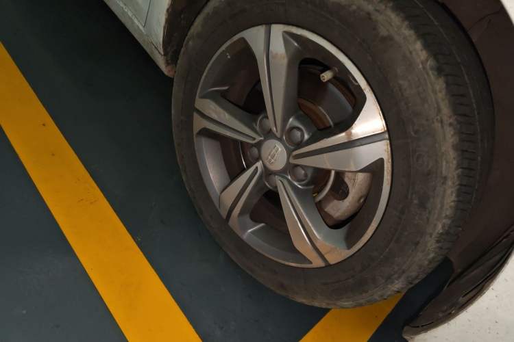 Used Geely Auto Emgrand GL 2018 1.8L DCT Elite Smart Connectivity Version Right Front Wheel Hub