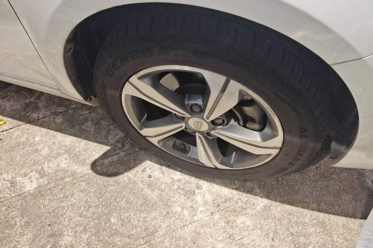 Used Geely Auto Emgrand GL 2018 1.4T DCT Elite Smart Connectivity Version Right Front Wheel Hub