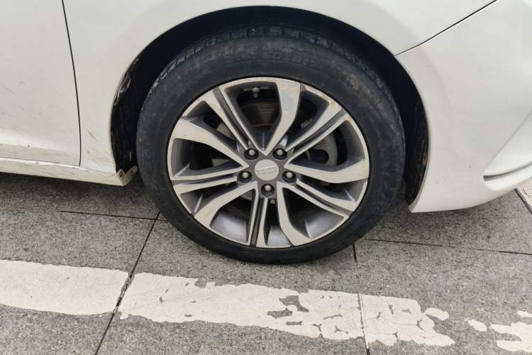 Used Geely Auto Emgrand GL 2018 1.4T DCT Prestige Smart Connectivity Version Right Front Wheel Hub