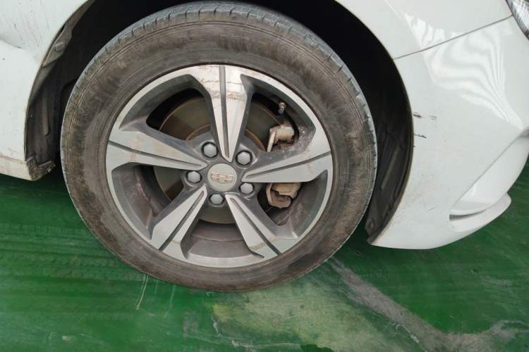 Used Geely Auto Emgrand GL 2018 1.8L DCT Elite Smart Connectivity Version Right Front Wheel Hub