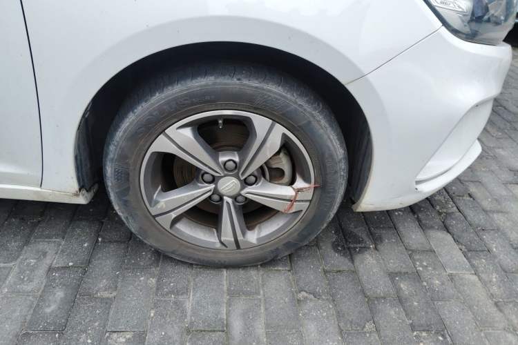 Used Geely Auto Emgrand GL 2018 1.4T DCT Elite Smart Connectivity Version Right Front Wheel Hub