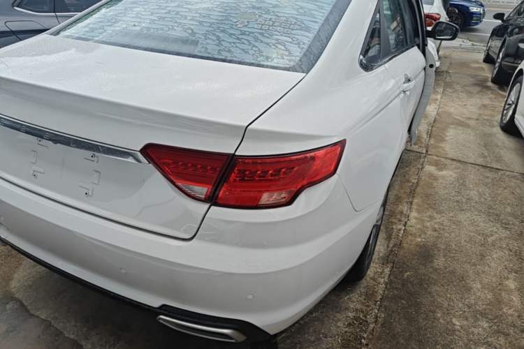 Used Geely Auto Emgrand GL 2018 1.4T DCT Elite Smart Connectivity Version Right Rear Taillight