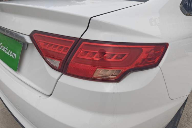 Used Geely Auto Emgrand GL 2018 1.8L DCT Elite Smart Connectivity Version Right Rear Taillight