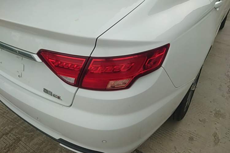 Used Geely Auto Emgrand GL 2018 1.8L DCT Elite Smart Connectivity Version Right Rear Taillight