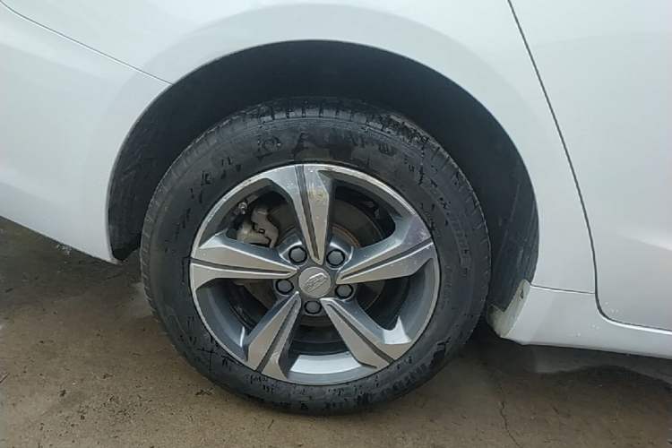 Used Geely Auto Emgrand GL 2018 1.8L DCT Elite Smart Connectivity Version Right Rear Wheel Hub