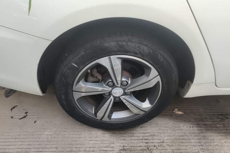 Used Geely Auto Emgrand GL 2018 1.4T DCT Elite Smart Connectivity Version Right Rear Wheel Hub