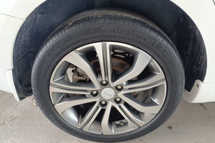 Used Geely Auto Emgrand GL 2018 1.4T DCT Prestige Smart Connectivity Version Right Rear Wheel Hub