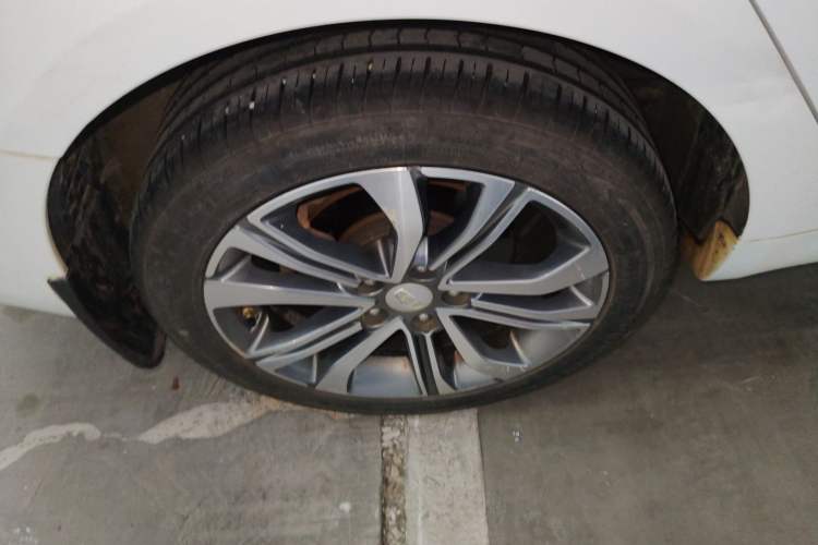 Used Geely Auto Emgrand GL 2018 1.4T DCT Prestige Smart Connectivity Version Right Rear Wheel Hub