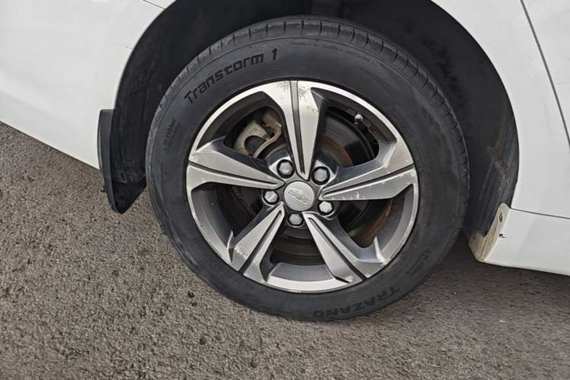 Used Geely Auto Emgrand GL 2018 1.8L Manual Elite Smart Connectivity Version Right Rear Wheel Hub