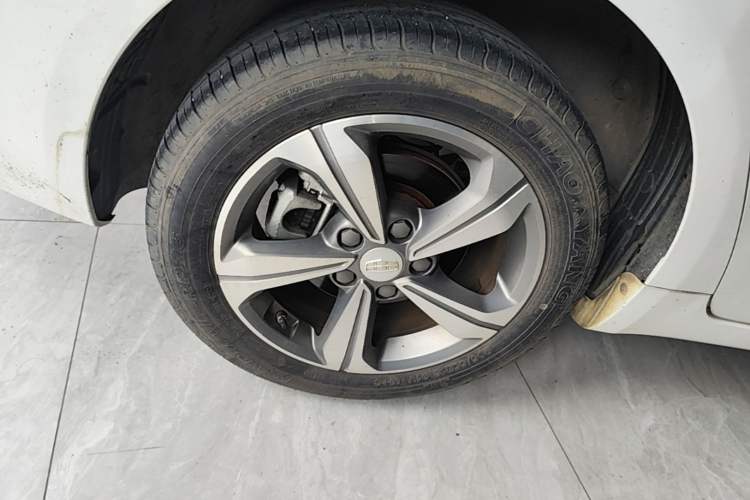 Used Geely Auto Emgrand GL 2018 1.4T DCT Elite Smart Connectivity Version Right Rear Wheel Hub