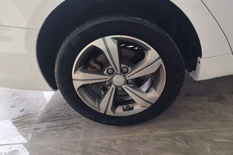 Used Geely Auto Emgrand GL 2018 1.8L DCT Elite Smart Connectivity Version Right Rear Wheel Hub