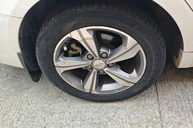 Used Geely Auto Emgrand GL 2018 1.4T DCT Elite Smart Connectivity Version Right Rear Wheel Hub