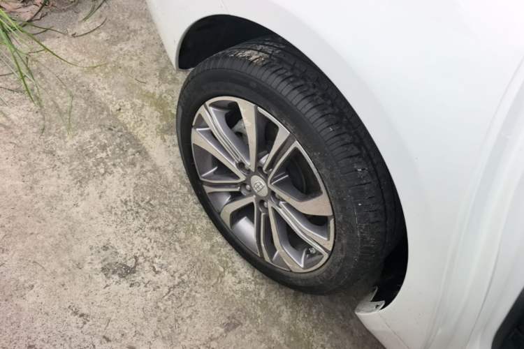 Used Geely Auto Emgrand GL 2018 1.4T DCT Prestige Smart Connectivity Version Right Rear Wheel Hub