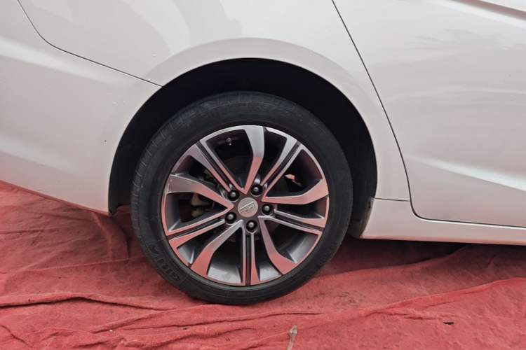Used Geely Auto Emgrand GL 2018 1.4T DCT Prestige Smart Connectivity Version Right Rear Wheel Hub