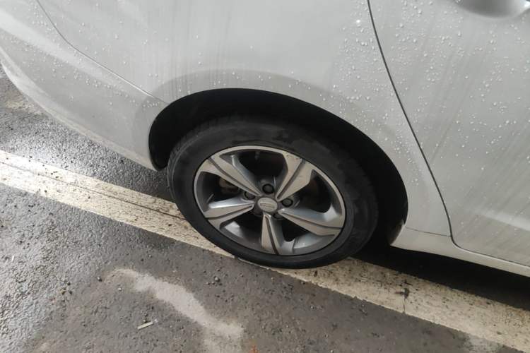 Used Geely Auto Emgrand GL 2018 1.4T DCT Elite Smart Connectivity Version Right Rear Wheel Hub