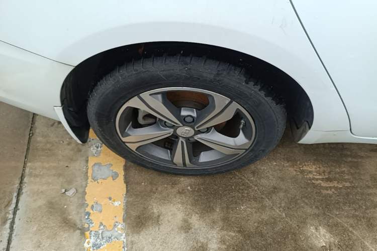 Used Geely Auto Emgrand GL 2018 1.4T DCT Elite Smart Connectivity Version Right Rear Wheel Hub