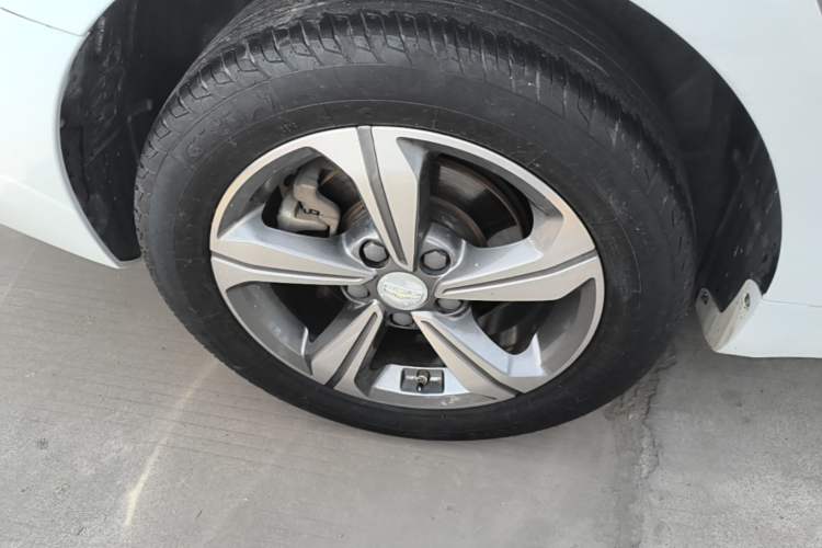 Used Geely Auto Emgrand GL 2018 1.4T DCT Elite Smart Connectivity Version Right Rear Wheel Hub