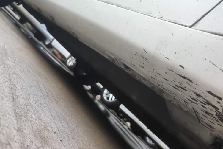 Used Geely Auto Emgrand GL 2018 1.4T DCT Elite Smart Connectivity Version Right Side Sill