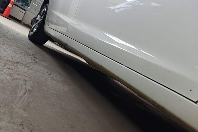 Used Geely Auto Emgrand GL 2018 1.4T DCT Elite Smart Connectivity Version Right Side Sill