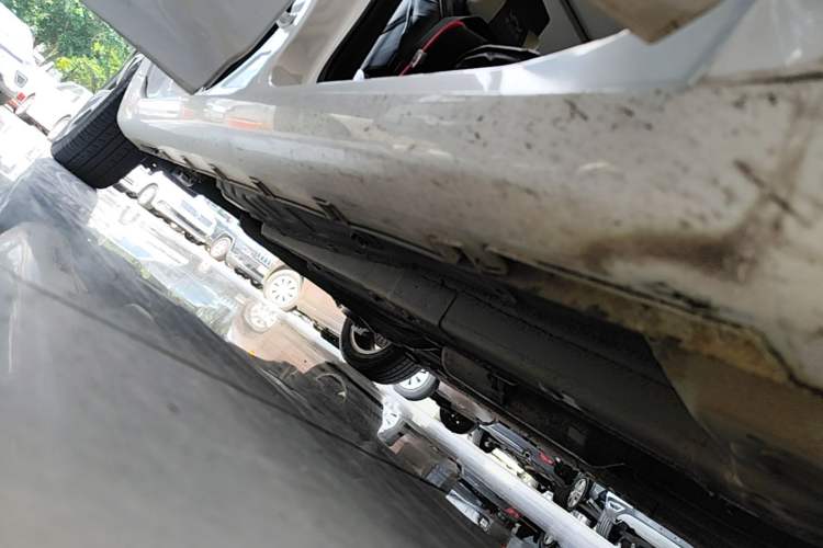 Used Geely Auto Emgrand GL 2018 1.4T DCT Elite Smart Connectivity Version Right Side Sill
