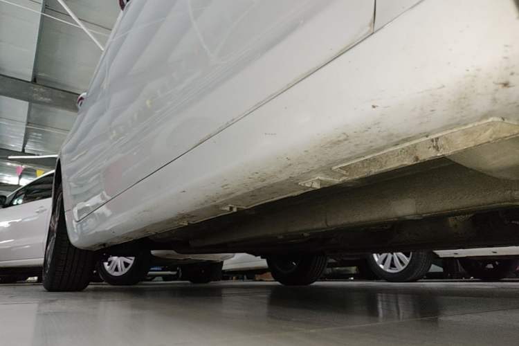 Used Geely Auto Emgrand GL 2018 1.4T DCT Elite Smart Connectivity Version Right Side Sill