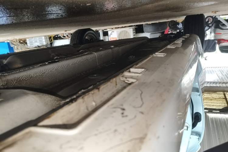 Used Geely Auto Emgrand GL 2018 1.4T Manual Elite Smart Connectivity Version Right Side Sill