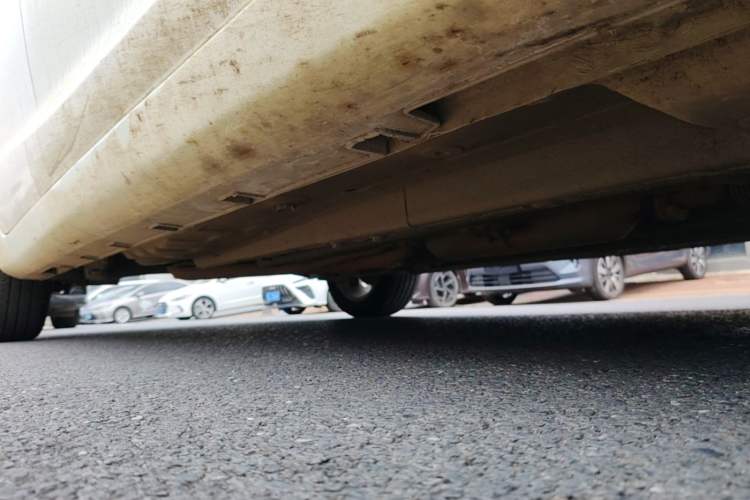 Used Geely Auto Emgrand GL 2018 1.8L DCT Elite Smart Connectivity Version Right Side Sill