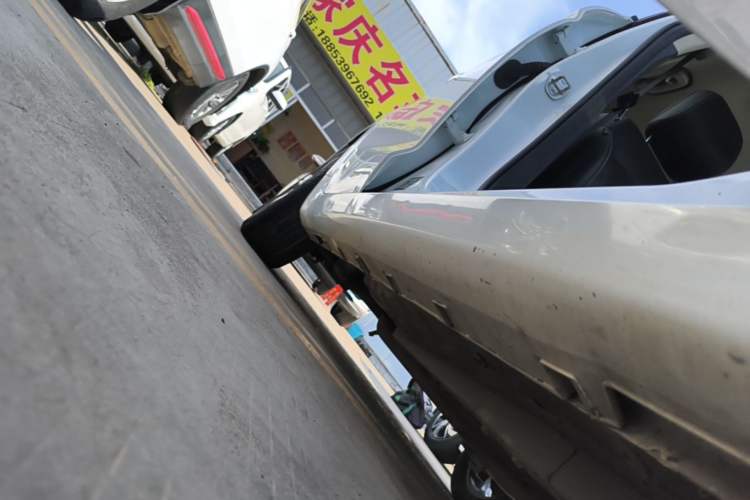 Used Geely Auto Emgrand GL 2018 1.4T DCT Elite Smart Connectivity Version Right Side Sill