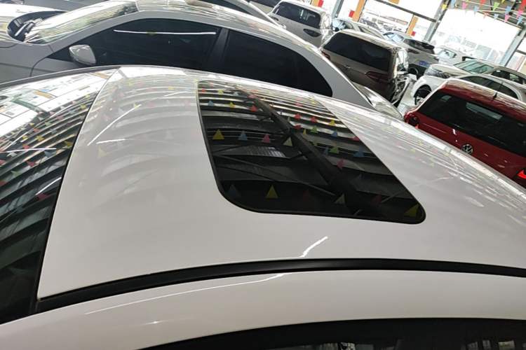 Used Geely Auto Emgrand GL 2018 1.4T DCT Elite Smart Connectivity Version Roof