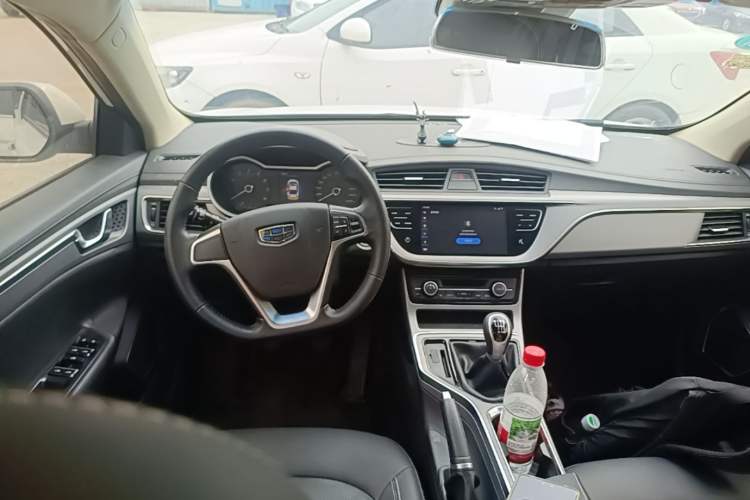 Used Geely Auto Emgrand GL 2018 1.4T Manual Elite Smart Connectivity Version Steering Wheel