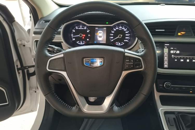 Used Geely Auto Emgrand GL 2018 1.4T Manual Elite Smart Connectivity Version Steering Wheel