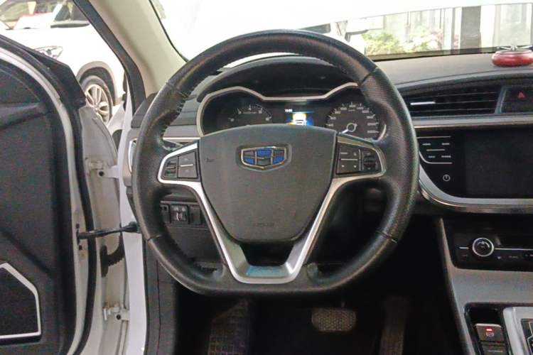 Used Geely Auto Emgrand GL 2018 1.8L DCT Elite Smart Connectivity Version Steering Wheel