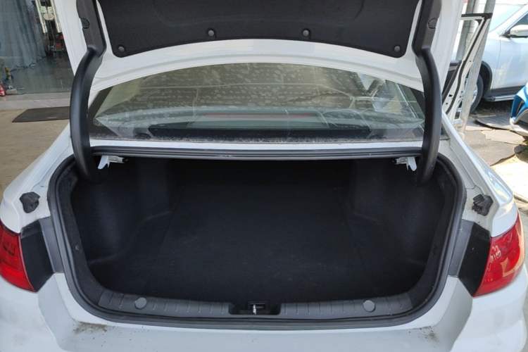 Used Geely Auto Emgrand GL 2018 1.8L DCT Elite Smart Connectivity Version Trunk