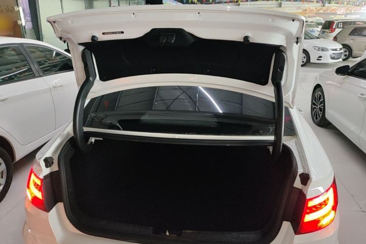 Used Geely Auto Emgrand GL 2018 1.4T DCT Elite Smart Connectivity Version Trunk