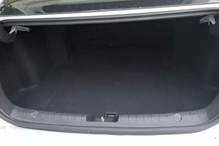 Used Geely Auto Emgrand GL 2018 1.4T DCT Prestige Smart Connectivity Version Trunk