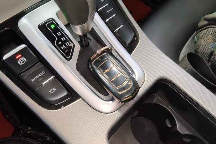 Used Geely Auto Emgrand GL 2018 1.8L DCT Elite Smart Connectivity Version Vehicle Key