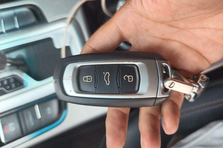 Used Geely Auto Emgrand GL 2018 1.4T DCT Prestige Smart Connectivity Version Vehicle Key