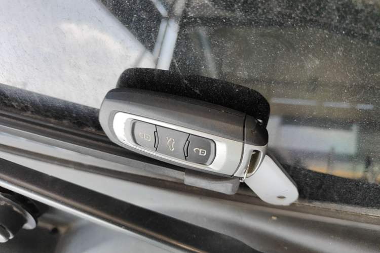 Used Geely Auto Emgrand GL 2018 1.8L DCT Elite Smart Connectivity Version Vehicle Key